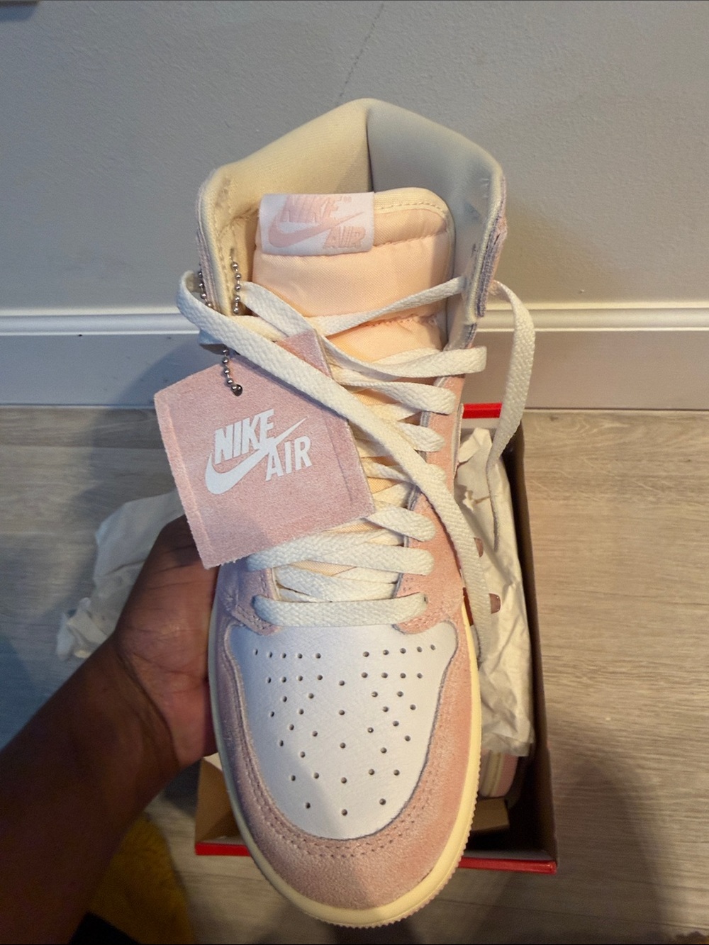 Nike High-Top Sneaker in Pink and White